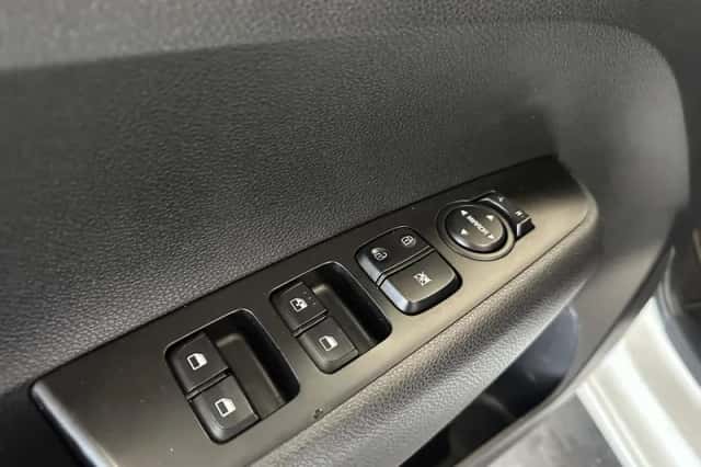 Kia Picanto (2020) thumbnail 14
