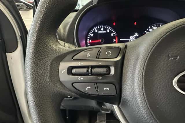 Kia Picanto (2020) thumbnail 6