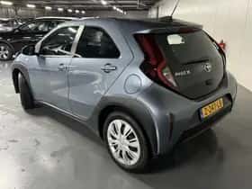 Toyota Aygo (2024) thumbnail 2