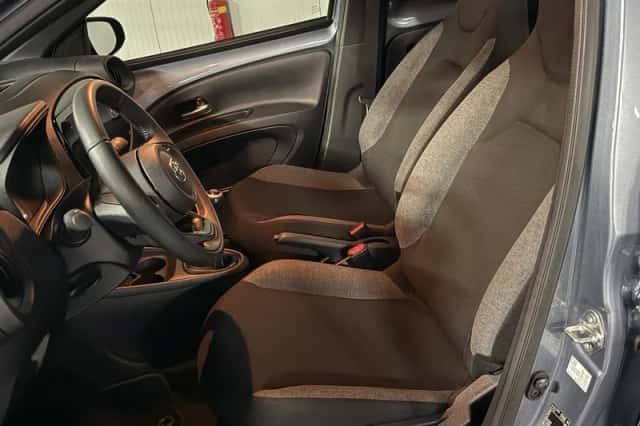 Toyota Aygo (2024) thumbnail 4