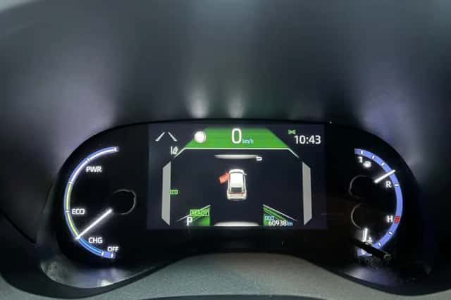 Toyota Yaris Cross (2021) thumbnail 5