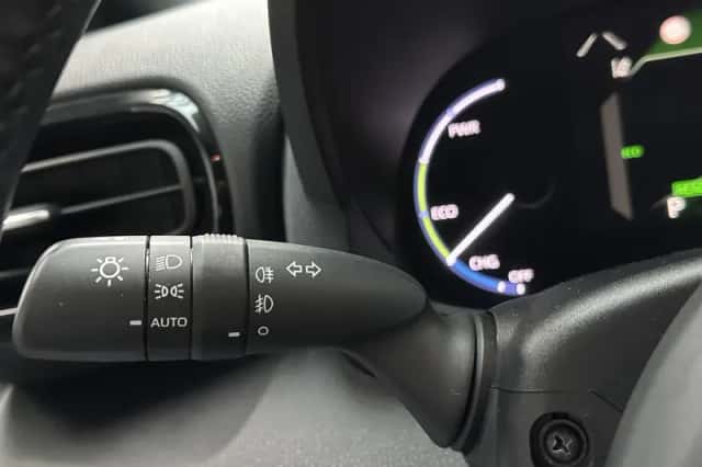 Toyota Yaris Cross (2021) thumbnail 6