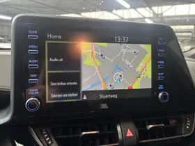 Toyota C-HR (2020) thumbnail 18