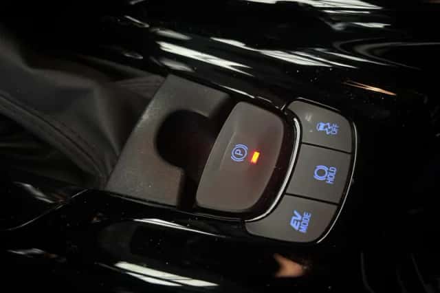 Toyota C-HR (2020) thumbnail 21