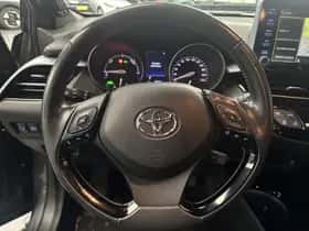 Toyota C-HR (2020) thumbnail 5