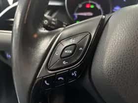 Toyota C-HR (2020) thumbnail 7