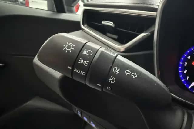 Toyota Corolla (2021) thumbnail 10