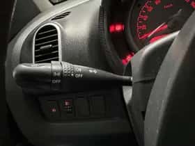 Opel Agila (2011) thumbnail 6
