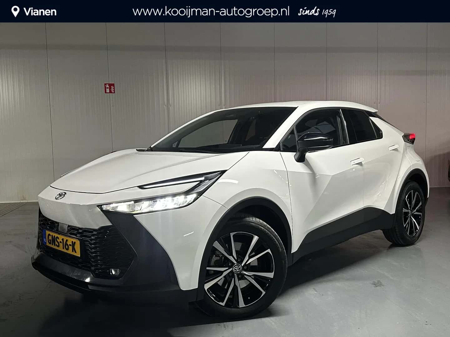 Toyota C-HR (2024) — foto 1