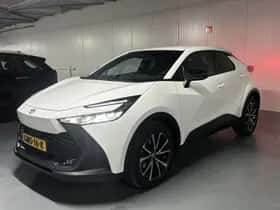 Toyota C-HR (2024) thumbnail 24