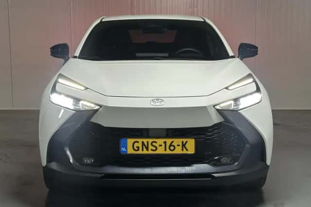 Toyota C-HR (2024) thumbnail 25