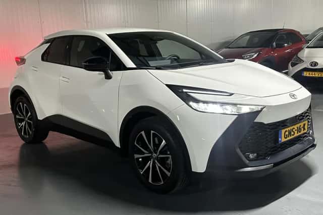 Toyota C-HR (2024) thumbnail 26