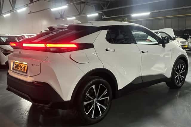 Toyota C-HR (2024) thumbnail 27