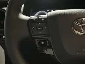 Toyota C-HR (2024) thumbnail 8