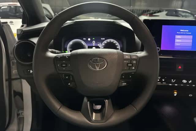 Toyota C-HR (2024) thumbnail 10