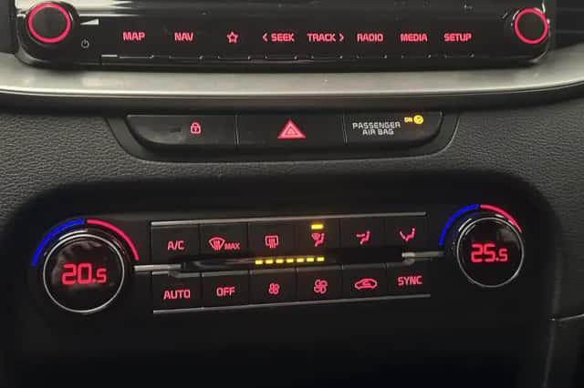 Kia Ceed Sportswagon (2022) thumbnail 14