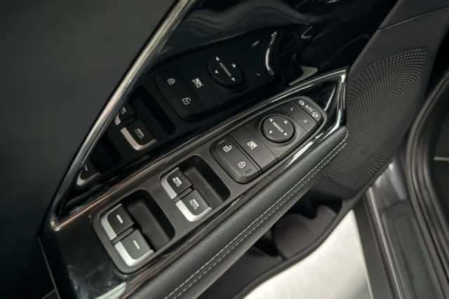 Kia Niro (2020) thumbnail 6