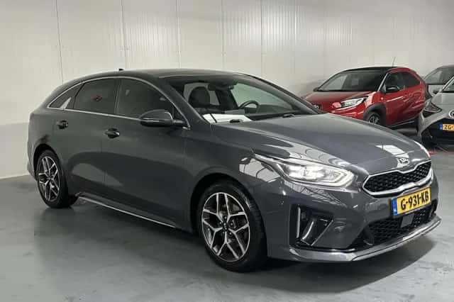 Kia Proceed (2019) thumbnail 24