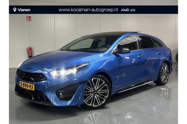 Kia Proceed (2023) thumbnail 1