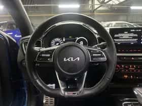 Kia Proceed (2023) thumbnail 9