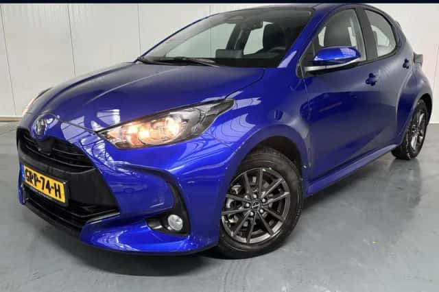 Toyota Yaris (2024) thumbnail 1