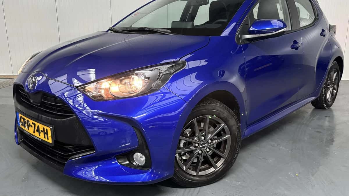 Toyota Yaris (2024) — foto 1