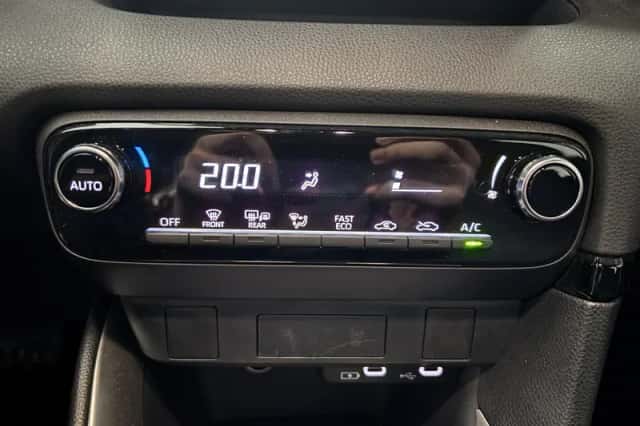 Toyota Yaris (2024) thumbnail 17