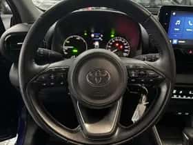 Toyota Yaris (2024) thumbnail 6
