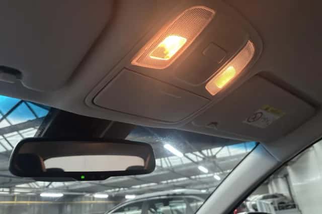 Kia Niro (2019) thumbnail 11