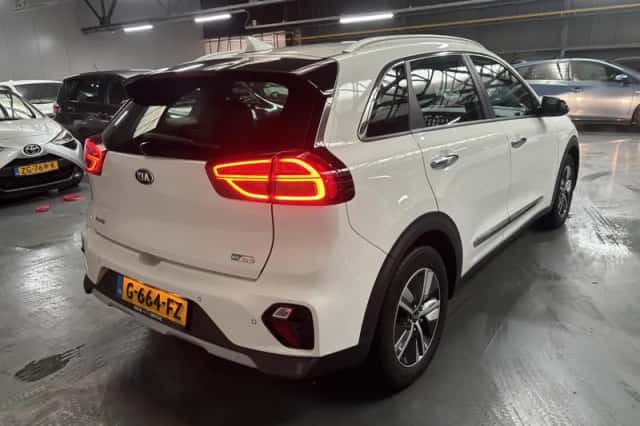 Kia Niro (2019) thumbnail 25