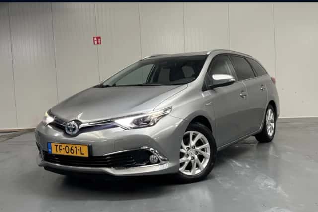 Toyota Auris (2018) thumbnail 1