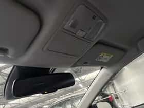 Toyota Auris (2018) thumbnail 12