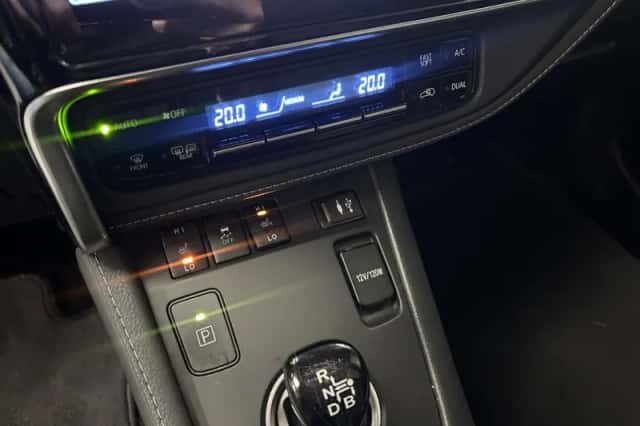 Toyota Auris (2018) thumbnail 16