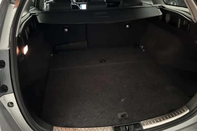 Toyota Auris (2018) thumbnail 17