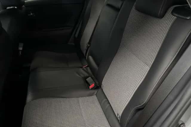 Toyota Auris (2018) thumbnail 4