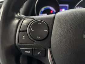 Toyota Auris (2018) thumbnail 9