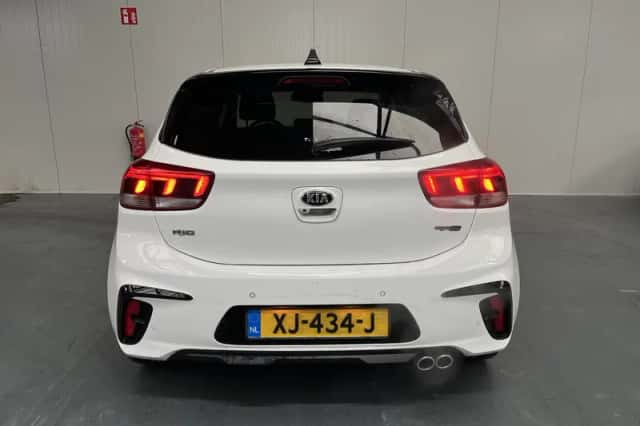 Kia Rio (2019) thumbnail 23