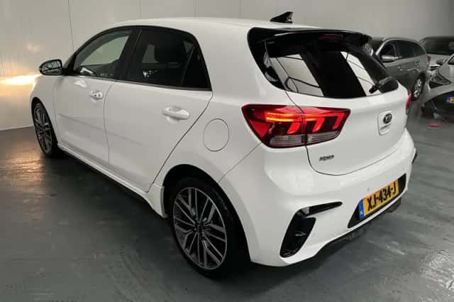 Kia Rio (2019) thumbnail 24