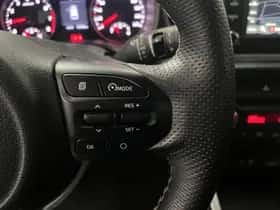 Kia Rio (2019) thumbnail 8