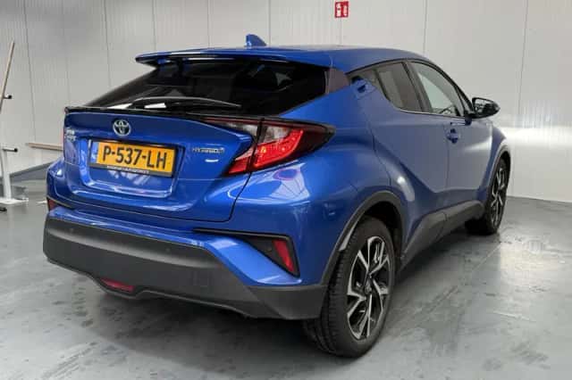 Toyota C-HR (2021) thumbnail 24