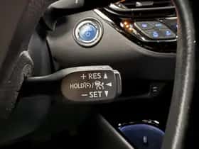 Toyota C-HR (2021) thumbnail 9