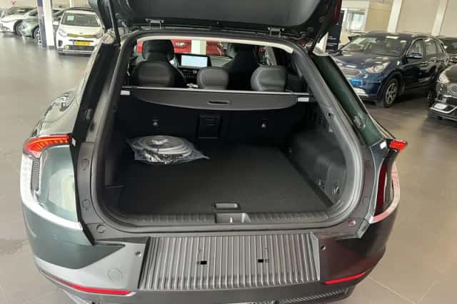 Kia EV6 (2023) thumbnail 16