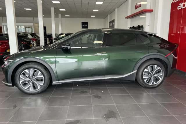 Kia EV6 (2023) thumbnail 19