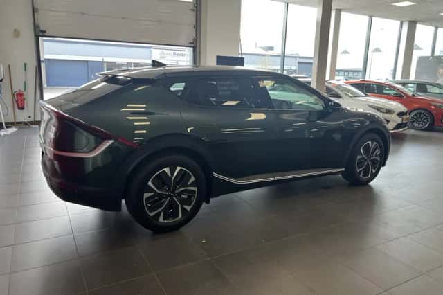 Kia EV6 (2023) thumbnail 24
