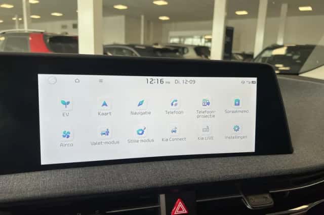 Kia EV6 (2023) thumbnail 7