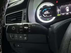 Kia Niro (2018) thumbnail 6