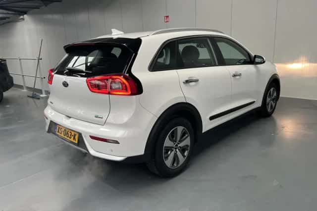 Kia Niro (2019) thumbnail 23