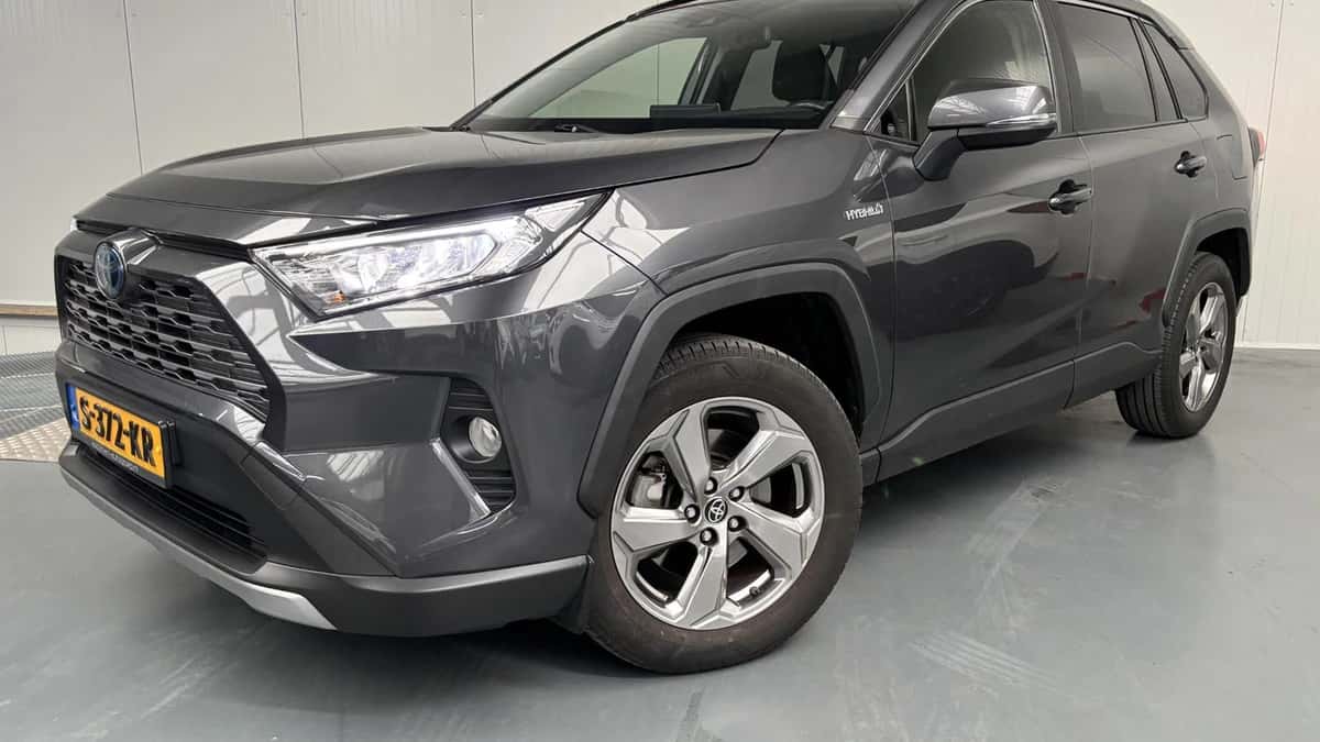 Toyota RAV4 (2020) — foto 1