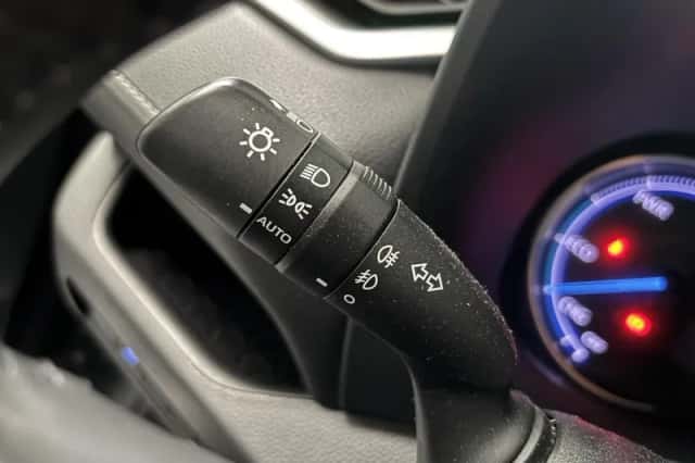 Toyota RAV4 (2020) thumbnail 14