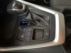 Toyota RAV4 (2020) thumbnail 18